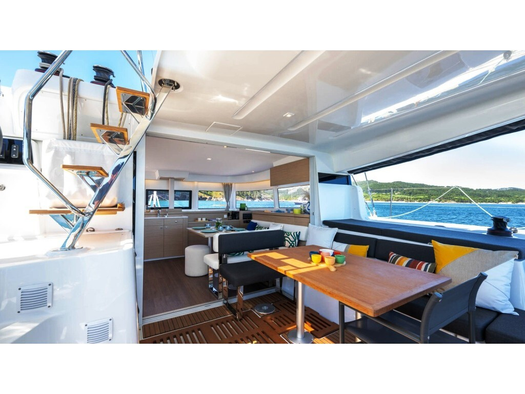 Yacht LAGOON - 43 "Michelangelo"