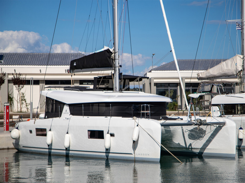 Yacht LAGOON - 42 "Dioni"