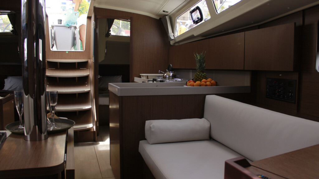 Yacht BENETEAU - Oceanis 41.1 "Diamanti I"