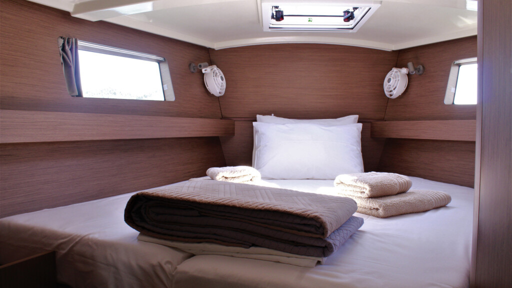 Yacht BENETEAU - Oceanis 41.1 "Diamanti I"