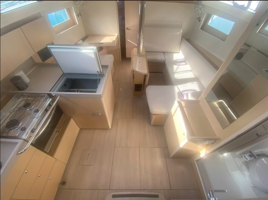 Yacht BENETEAU - Oceanis 41.1 "Ioanna"