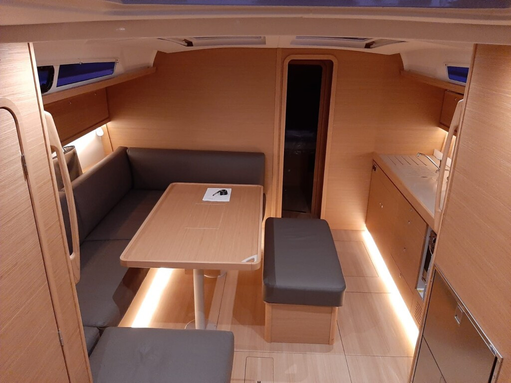 Yacht DUFOUR - 460 Grand Large "Nishane"