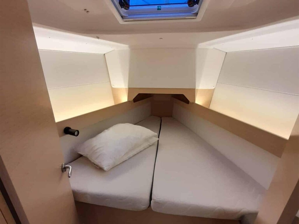 Yacht JEANNEAU - Sun Odyssey 349 "Anatema"