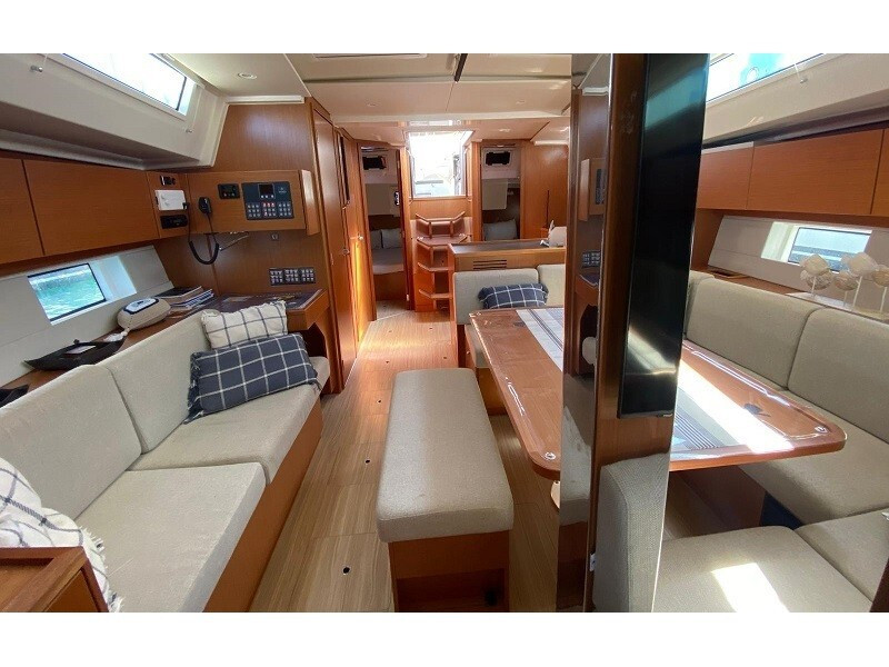 Yacht BAVARIA - C45 Style "Mina 52"