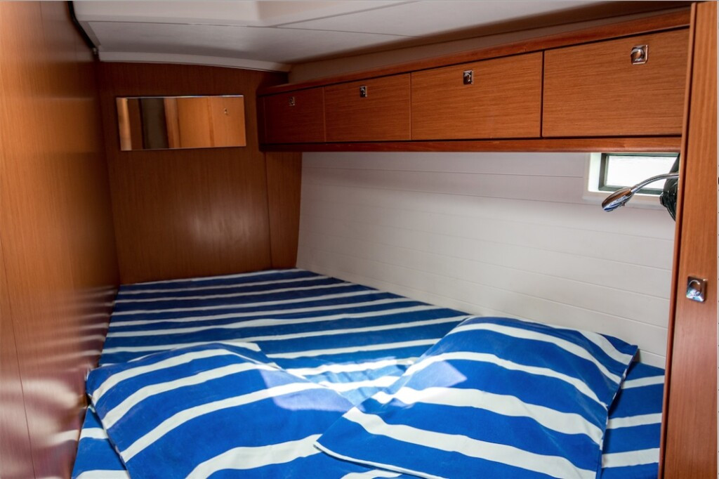 Yacht BAVARIA - Cruiser 46 "Athina"