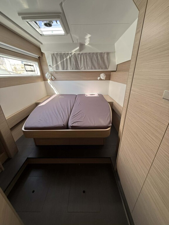 Yacht LAGOON - 43 "Andromachi"