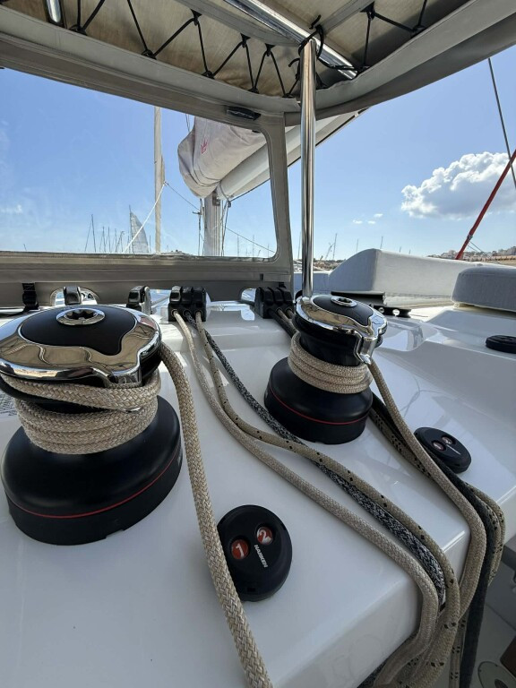 Yacht LAGOON - 43 "Andromachi"