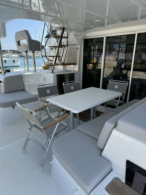 Yacht LAGOON - 43 "Andromachi"
