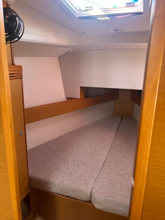 Yacht JEANNEAU - Sun Odyssey 33i "Nimpto"