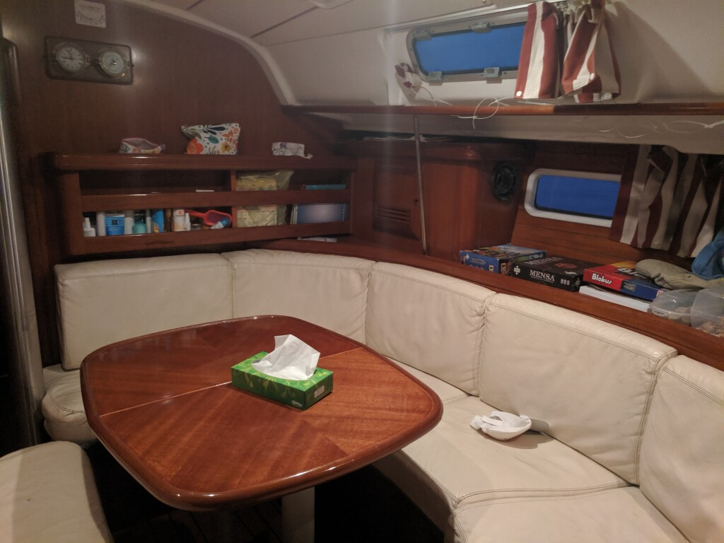 Yacht BENETEAU - Oceanis 411 "Artemis"