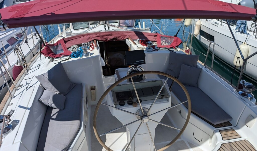 Yacht BENETEAU - Oceanis 411 "Artemis"