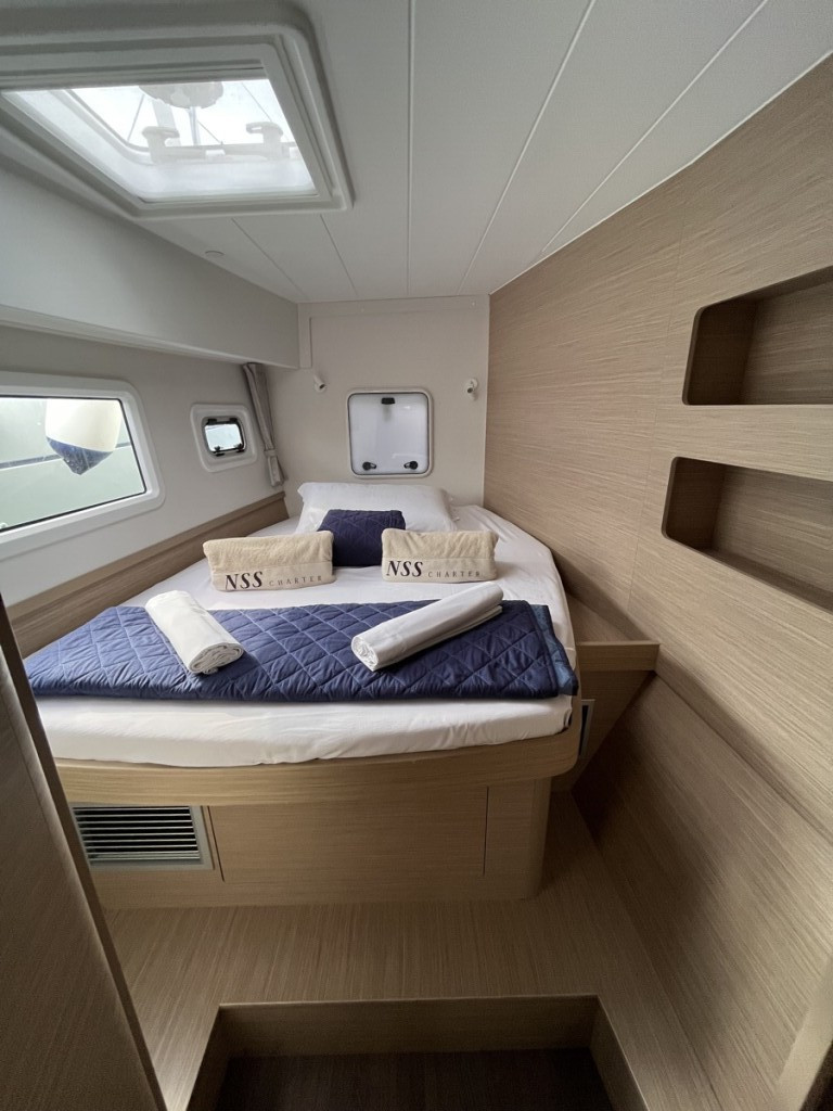 Yacht LAGOON - 42 "Amlad"