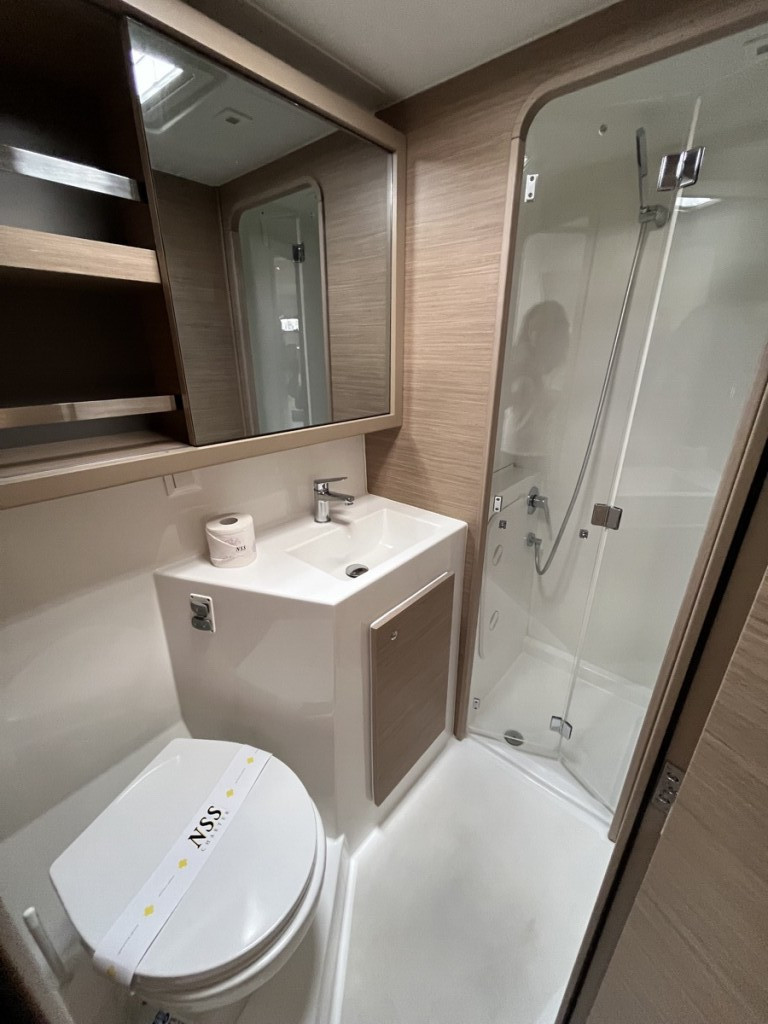 Yacht LAGOON - 42 "Amlad"