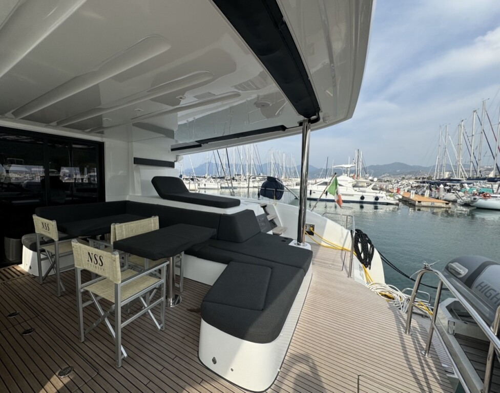 Yacht LAGOON - 55 "Jellyfish"