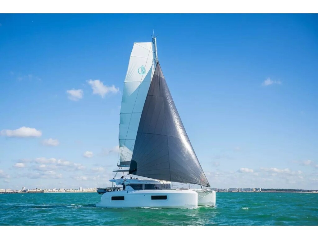 Yacht LAGOON - 380 "Blue Willi"
