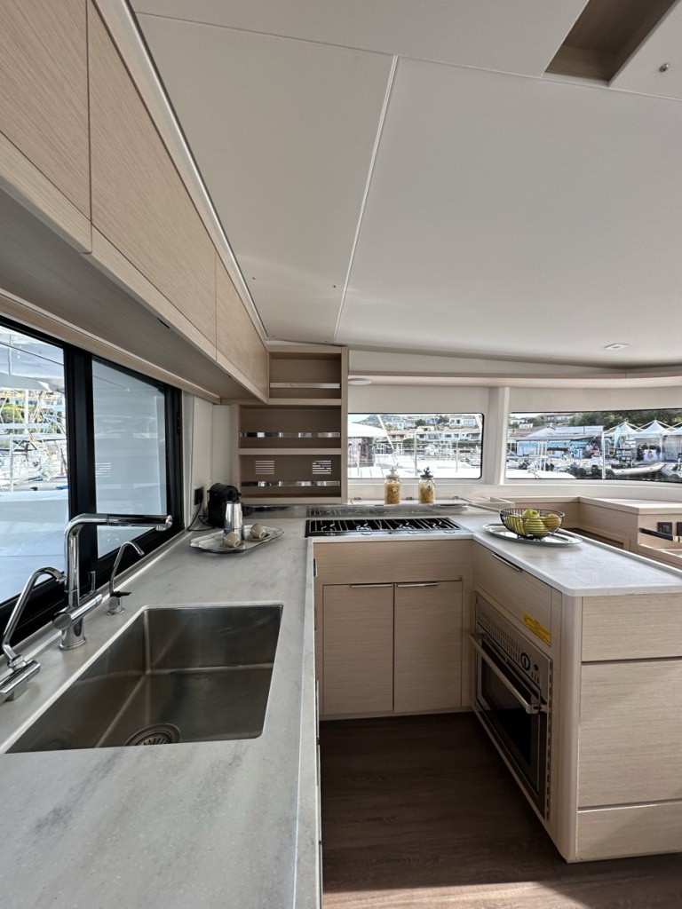 Yacht LAGOON - 46 "Granma"