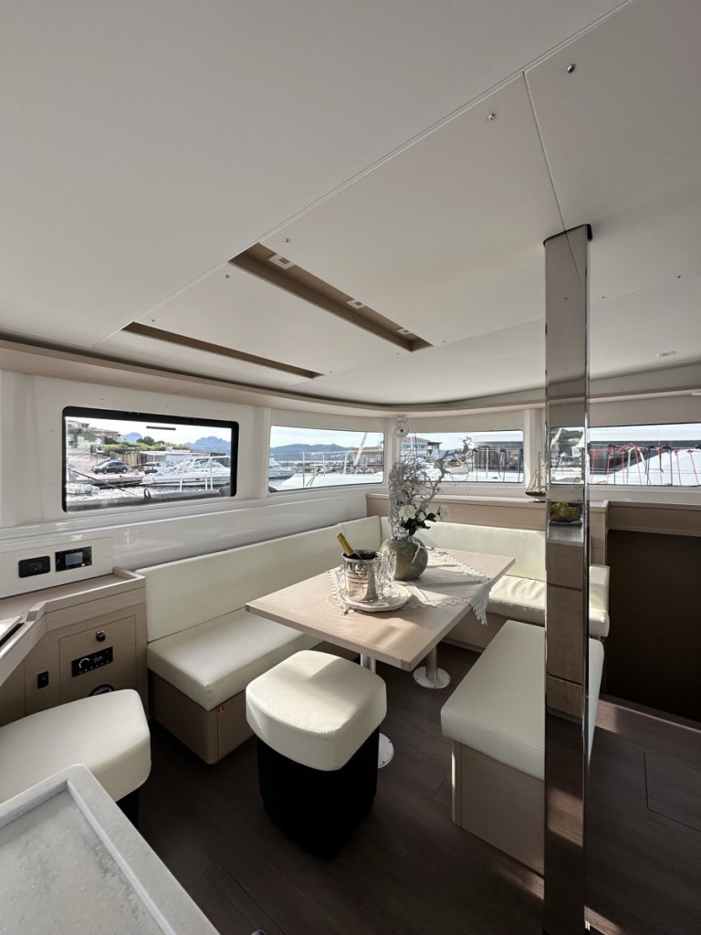 Yacht LAGOON - 46 "Granma"
