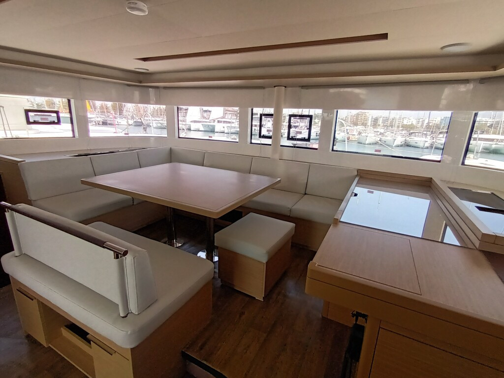 Yacht LAGOON - 51 "Achilleas"