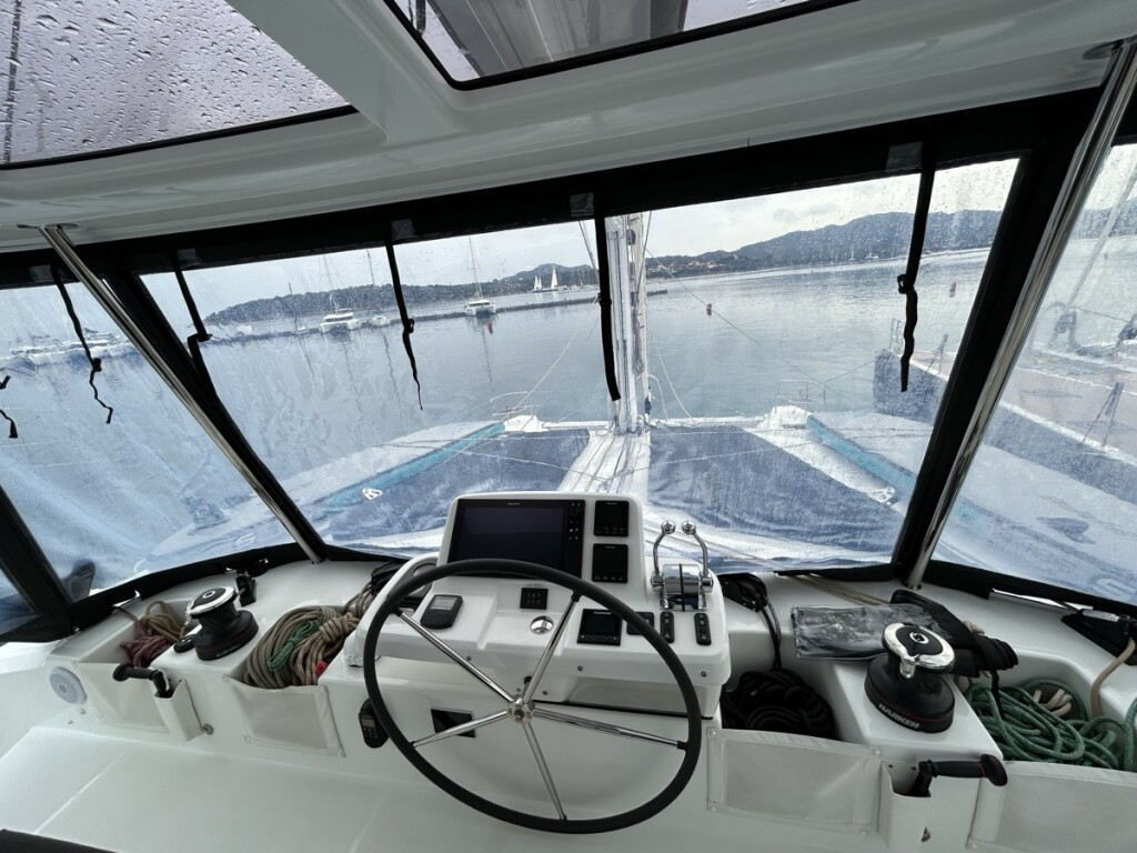 Yacht LAGOON - 51 "Sea Charme"