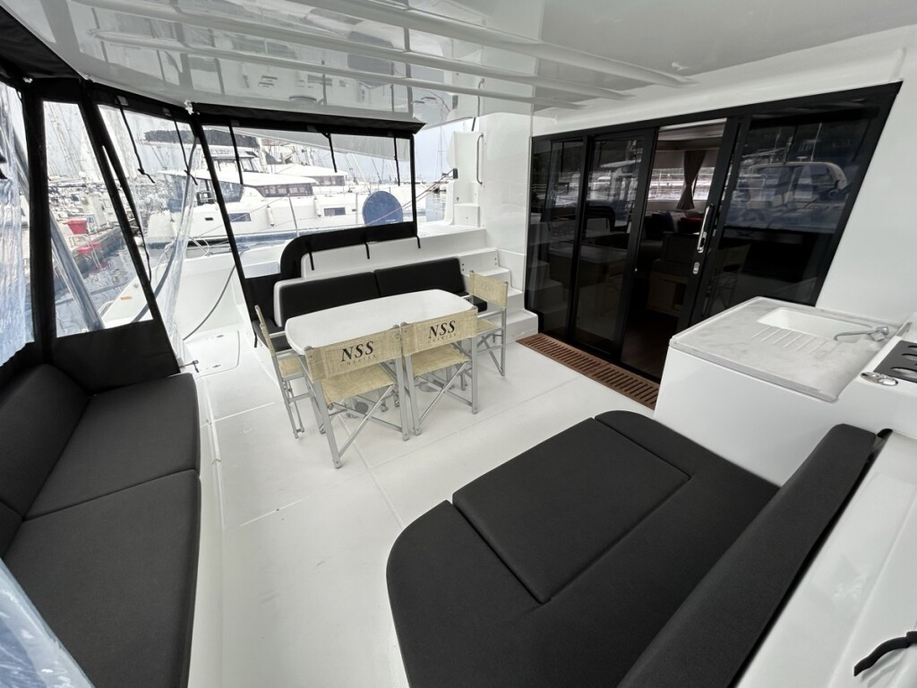 Yacht LAGOON - 51 "Sea Charme"