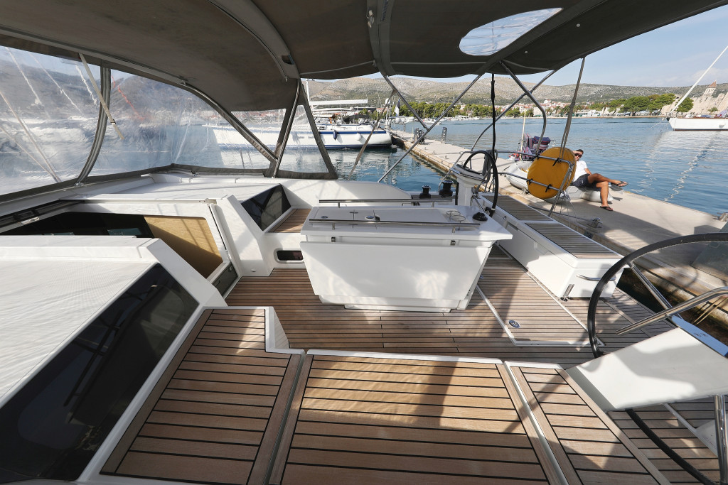 Yacht BENETEAU - Oceanis 46.1 "Saturn"