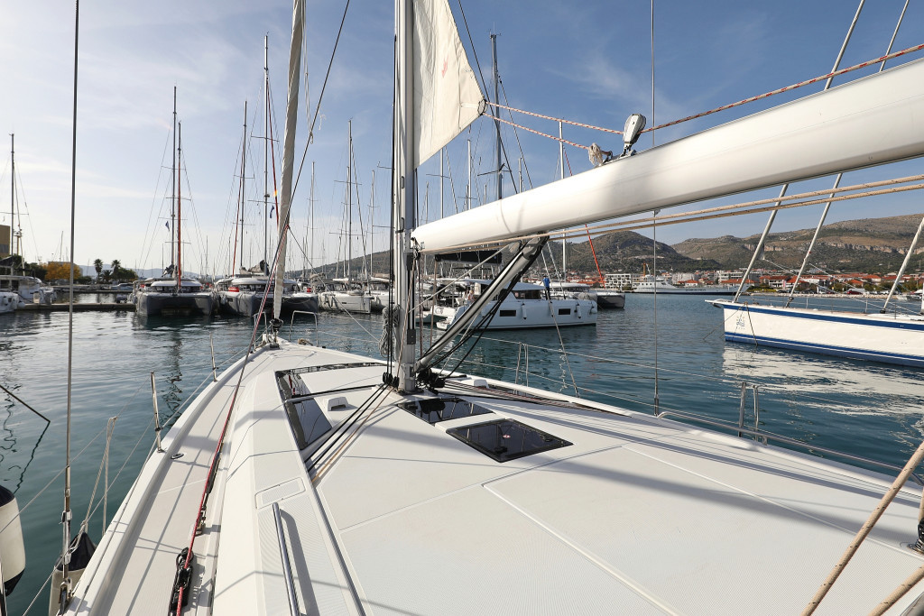 Yacht BENETEAU - Oceanis 46.1 "Saturn"