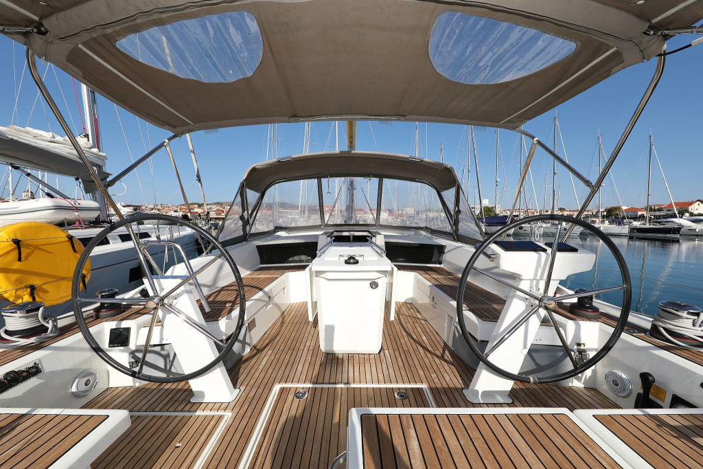 Yacht BENETEAU - Oceanis 46.1 "Saturn"