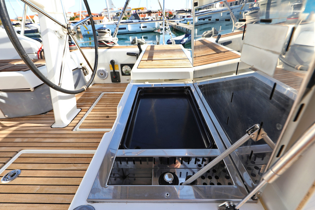 Yacht BENETEAU - Oceanis 46.1 "Saturn"