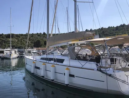 Yacht DUFOUR - 460 Grand Large "Good Luck"