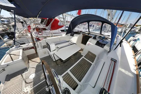 Yacht JEANNEAU - Sun Odyssey 439 "Malin"