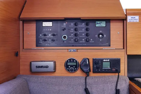 Yacht JEANNEAU - Sun Odyssey 439 "Malin"