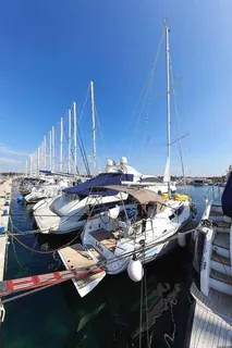 Yacht BAVARIA - Cruiser 34 "Lara"