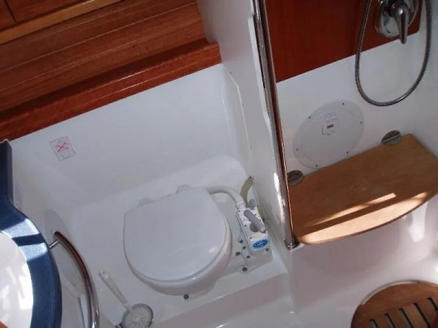 Yacht BAVARIA - 39 Cruiser "Natalie"