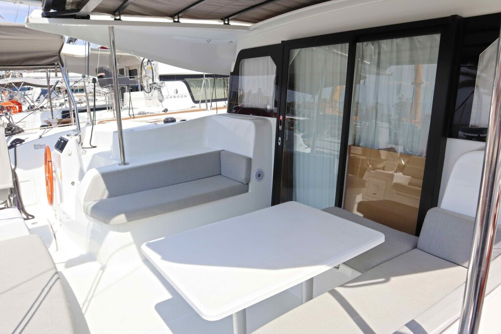 Yacht EXCESS-CATAMARANS - 11 "Starfish"