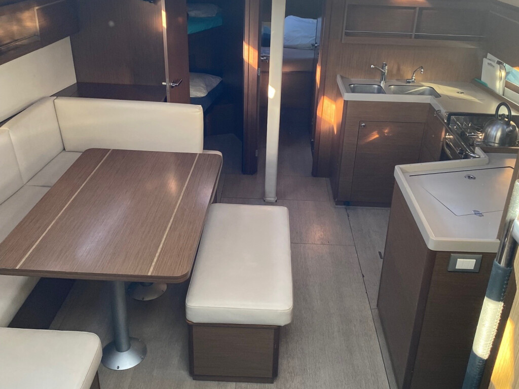 Yacht BENETEAU - Oceanis 40.1 "Jean Bart III"