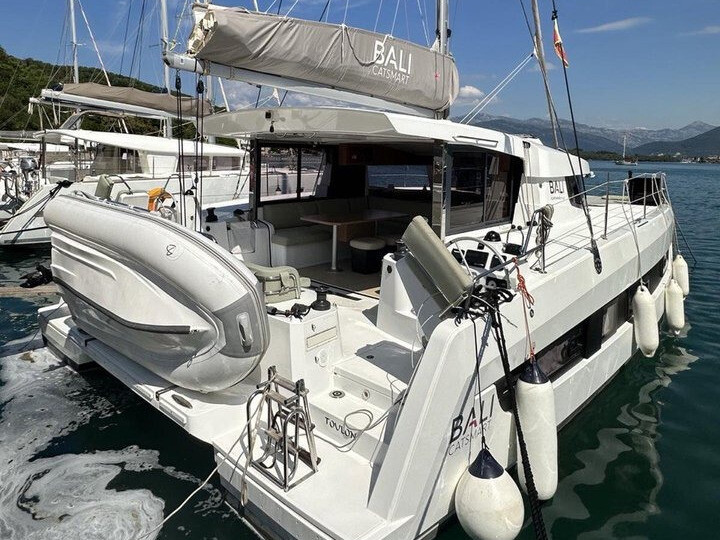 Yacht CATANA - Bali Catsmart "Bay Breeze V"