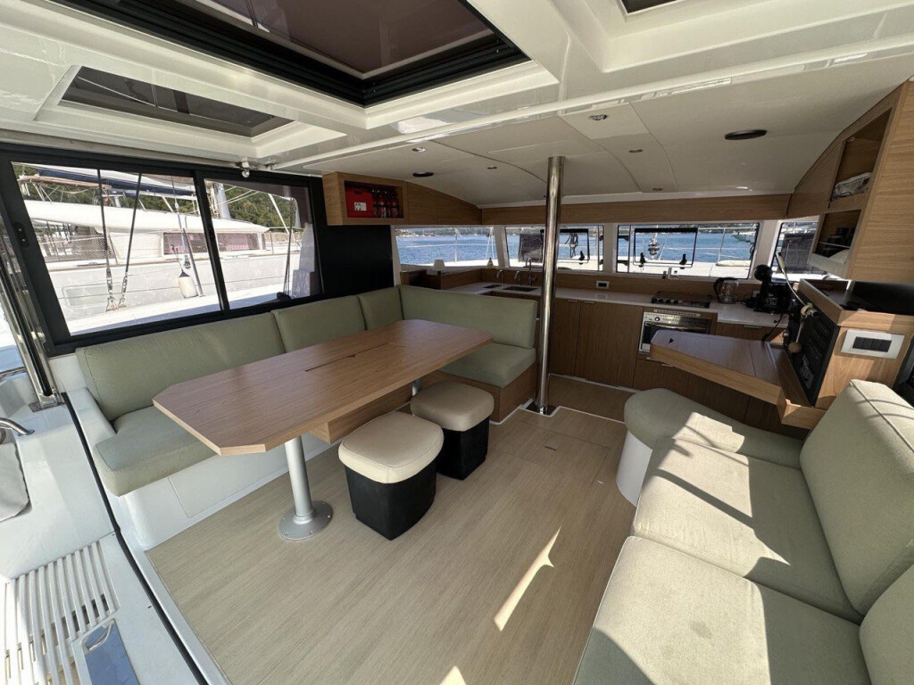 Yacht CATANA - Bali Catsmart "Bay Breeze V"