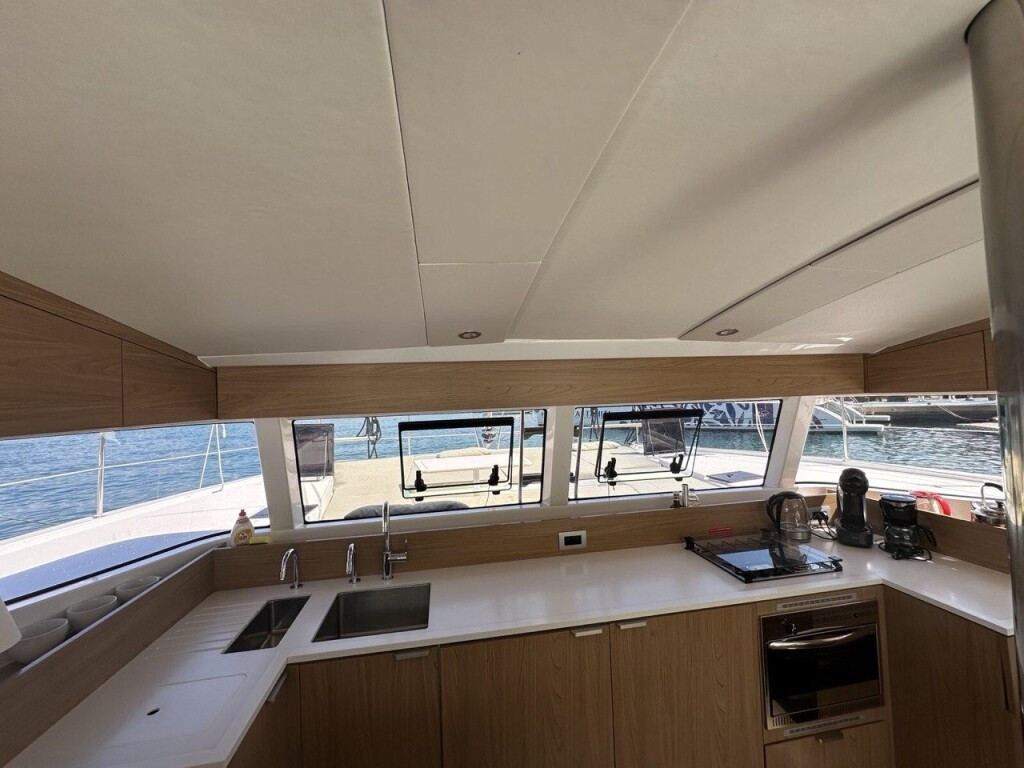 Yacht CATANA - Bali Catsmart "Bay Breeze V"