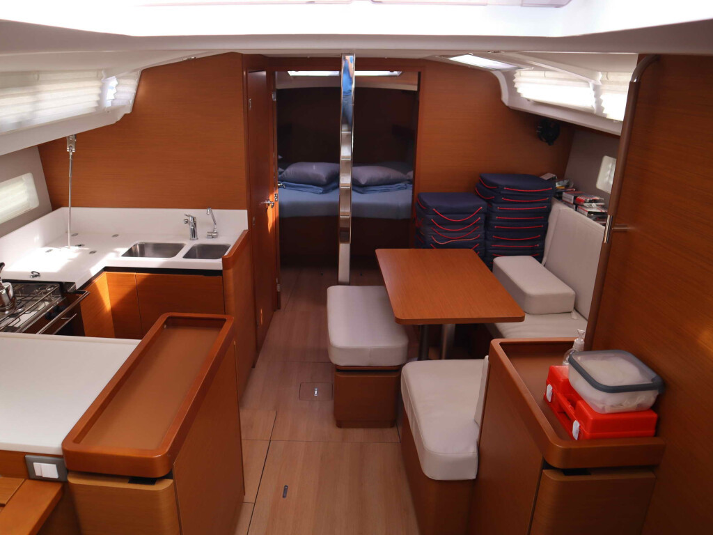 Yacht JEANNEAU - Sun Odyssey 440 "Diamond"