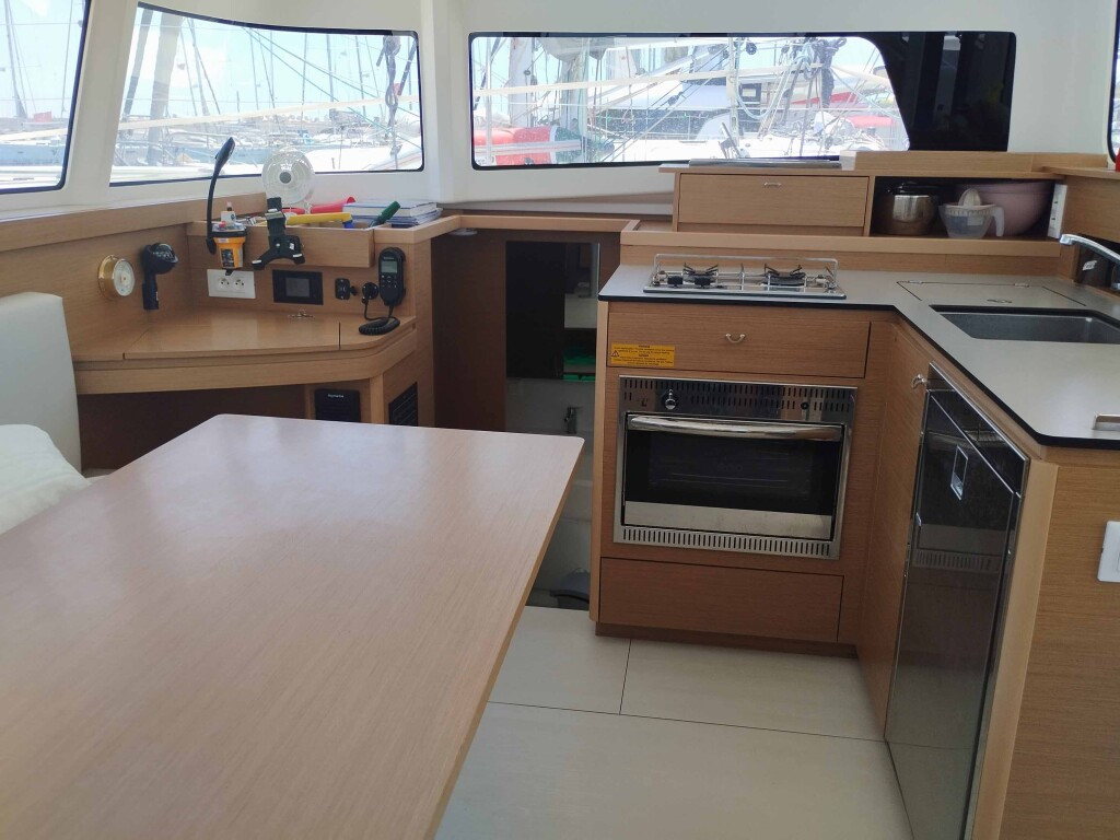 Yacht EXCESS-CATAMARANS - 11 "Ollydream"