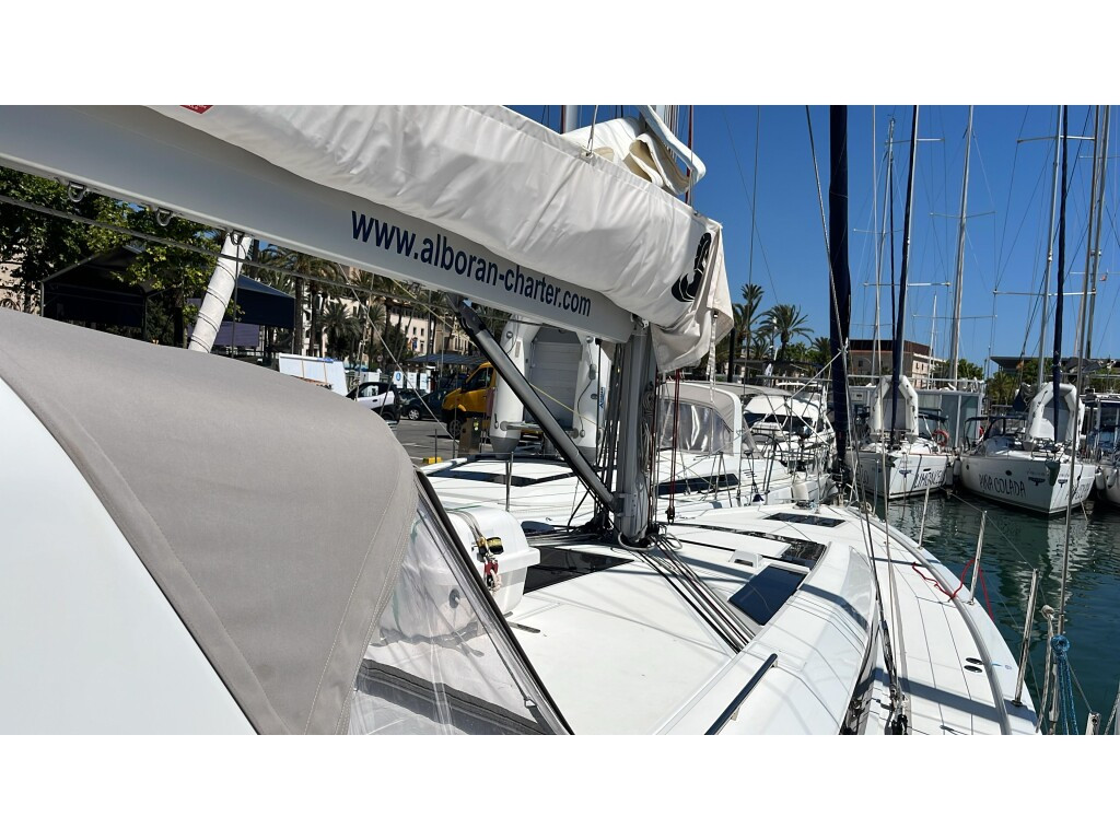 Yacht BENETEAU - Oceanis 51.1 "Alboran Aperol"
