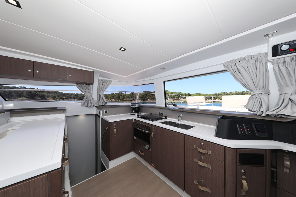 Yacht CATANA - Bali 4.3 MY "Sierra"