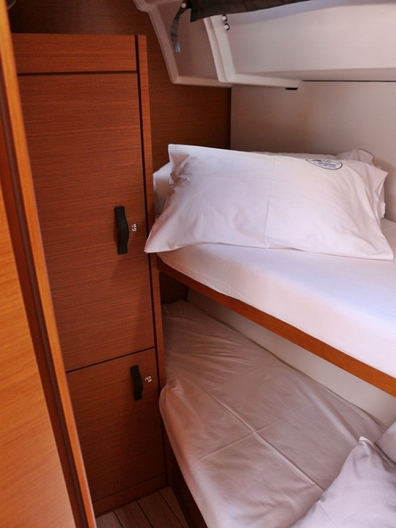 Yacht JEANNEAU - 54 "Mystic Dreams"