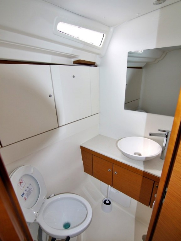 Yacht JEANNEAU - 54 "Mystic Dreams"