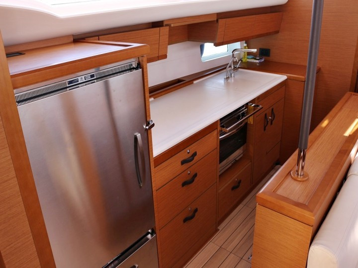 Yacht JEANNEAU - 54 "Mystic Dreams"