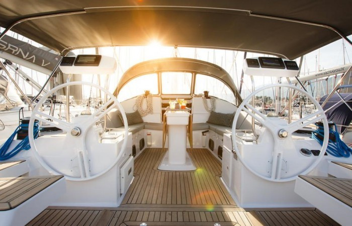 Yacht ELAN - Impression 50 "Azia"