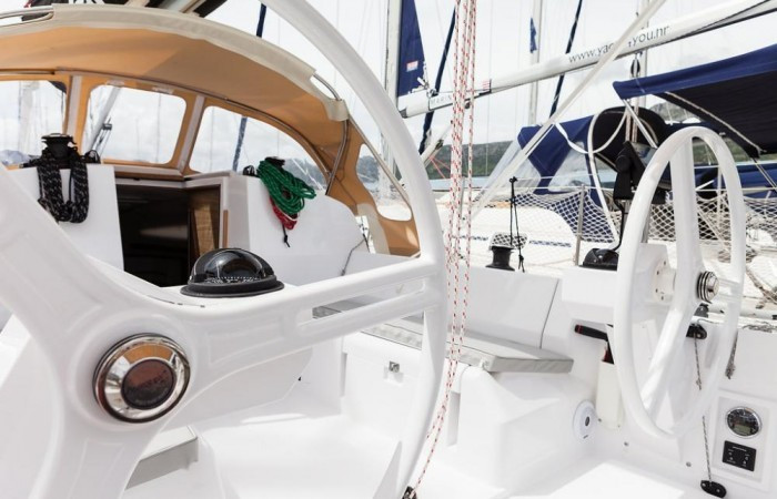 Yacht ELAN - E3 "Škrlatica"