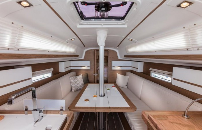 Yacht ELAN - E3 "Škrlatica"