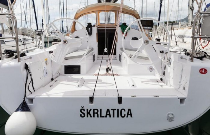 Yacht ELAN - E3 "Škrlatica"