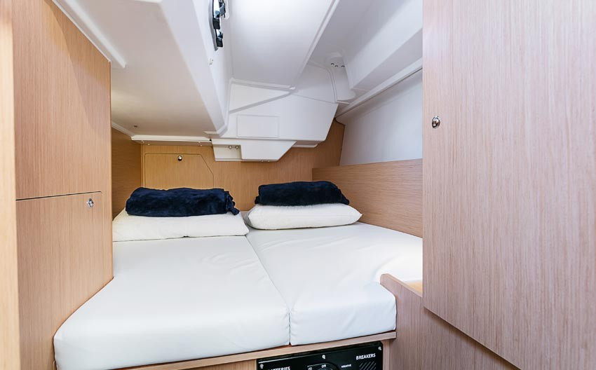 Yacht BENETEAU - Oceanis 38 "Marta"